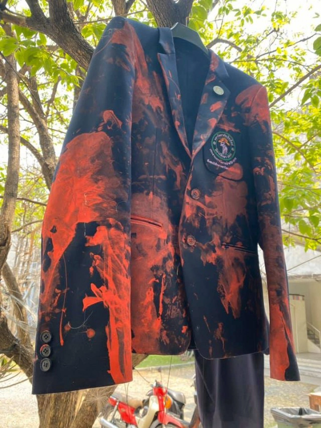 แจงแทนคณบดีวิจิตรศิลป์-พบอุปกรณ์เคลื่อนไหวการเมือง