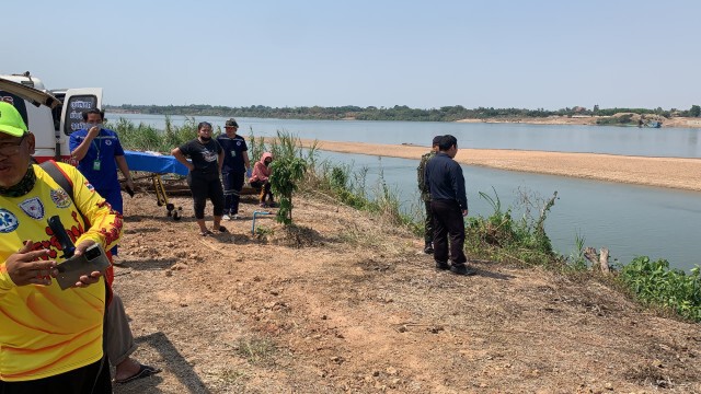 พบแล้วศพสุดท้ายเหตุพายุซัดเรือล่มจมน้ำโขง