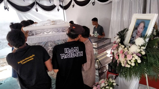 ส่งศพเหยื่อเมียหลวงหึงโหด ให้รพ.มอ.ผ่าพิสูจน์