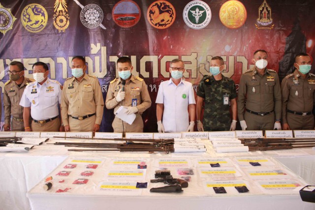 ปูพรมยุทธการฟ้าแดดสงยาง จับผู้ต้องหา 297 คน