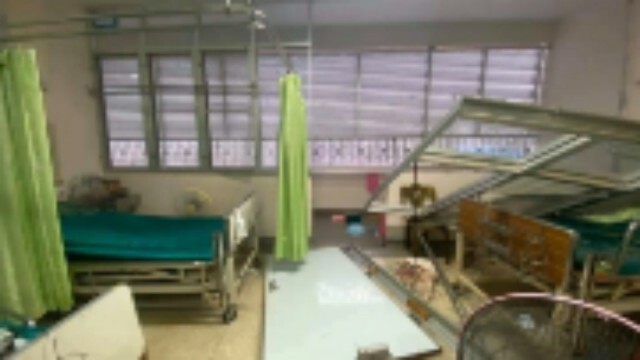 พายุฤดูร้อนถล่มโรงพยาบาลวิเชียรบุรี ห้องผู้ป่วยพังกระจาย