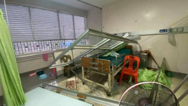 พายุฤดูร้อนถล่มโรงพยาบาลวิเชียรบุรี ห้องผู้ป่วยพังกระจาย