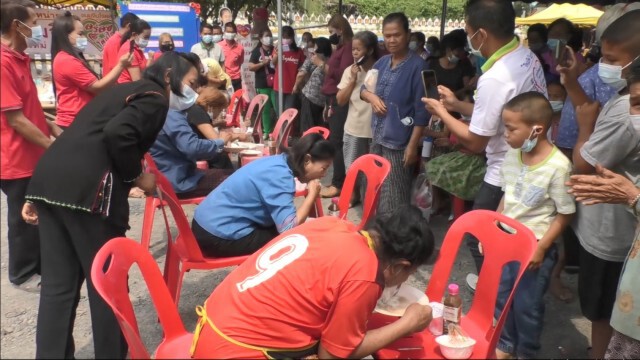 สุดมันส์ แข่งกินขนมจีน น้ำปลาร้าต้มสุก