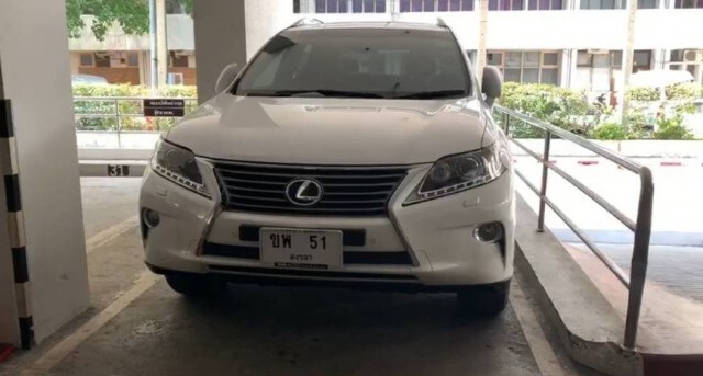 คอหวย แห่ส่องทะเบียนรถ "บิ๊กโจ๊ก" หลังเข้าทำงานวันแรก