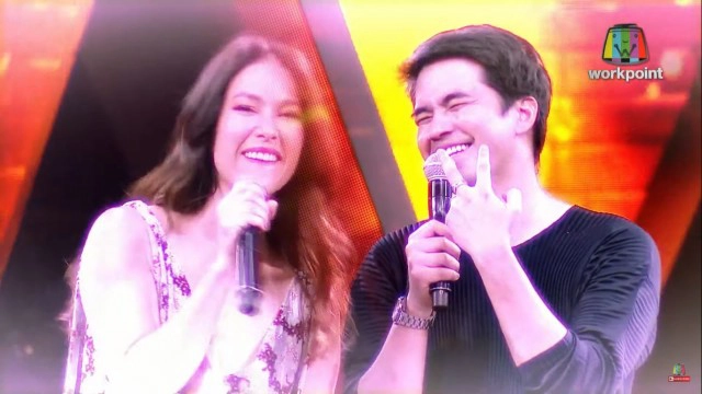 "ว่าน ธนกฤต" สุดฟิน!! ร้องข้ามกำแพงคู่ "พอลล่า" ยกให้เป็นขวัญใจวัยรุ่นชายไทยยุค90