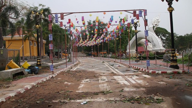 วงจรปิดบันทึกภาพนาทีพายุพัดร้านค้า ทางจังหวัดเร่งช่วยเหลือ