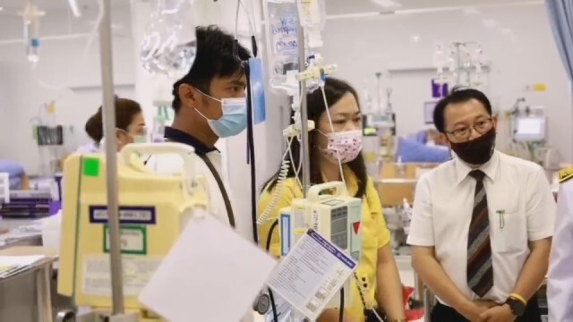 อาการน้องมิ้นท์ยังโคม่าพ่อแม่หวังปาฏิหาริย์