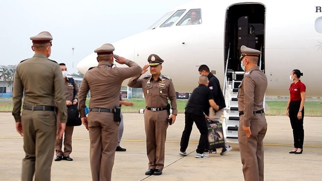 เค้น6ผู้ต้องหาส่งอาวุธสงครามทางพัสดุ