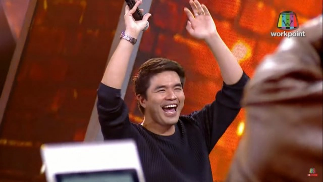 "ว่าน ธนกฤต" สุดฟิน!! ร้องข้ามกำแพงคู่ "พอลล่า" ยกให้เป็นขวัญใจวัยรุ่นชายไทยยุค90