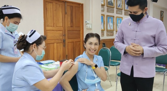 รพ.น่านรับวัคซีน Sinovac 1,800 โดส