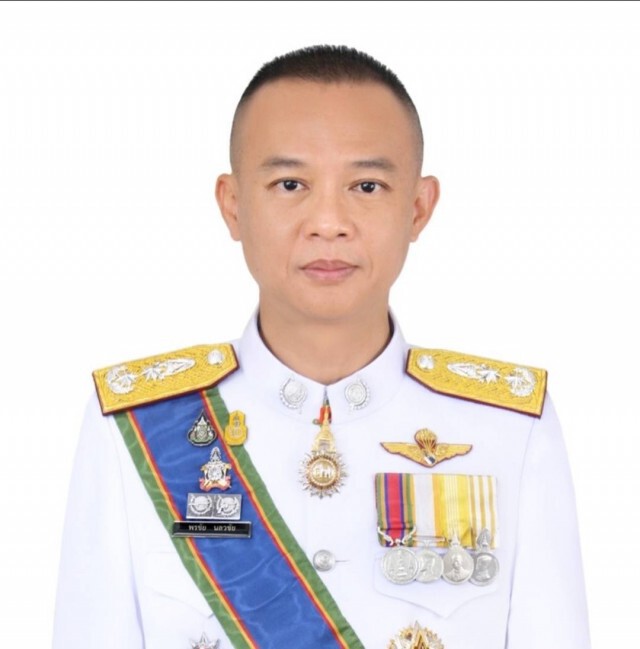 สั่งตั้งกรรมการสอบวินัยตำรวจเมาขับรถตราโล่ส่ายไปมา