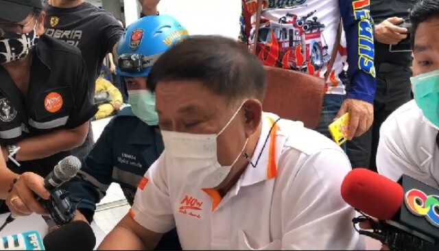 จนท.ใช้เครื่องมือฟังเสียงชีพจร เร่งหาผู้ติดค้าง