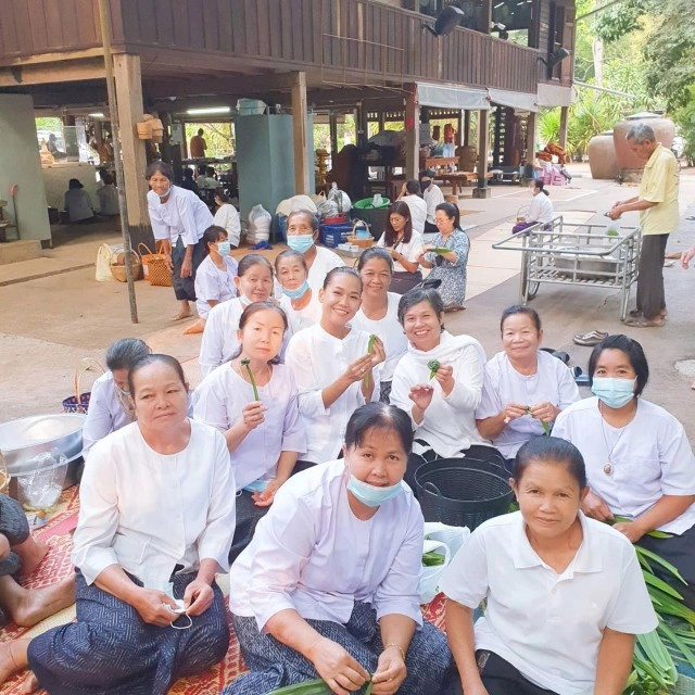 "กาละแมร์" ฝ่าดราม่า  ลุยทำดีเพื่อสังคม