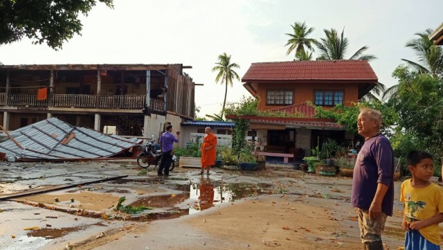 พายุฝนถล่ม"นครไทย"บ้าน-วัดเสียหาย