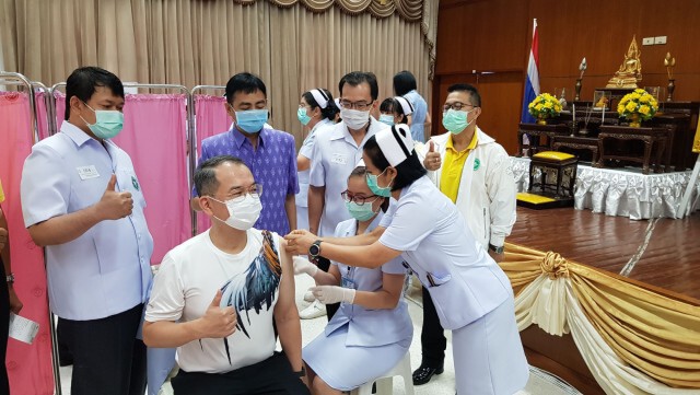 พิษณุโลกฉีดวัคซีนล็อตแรกให้บุคลาการทางการแพทย์-อสม.