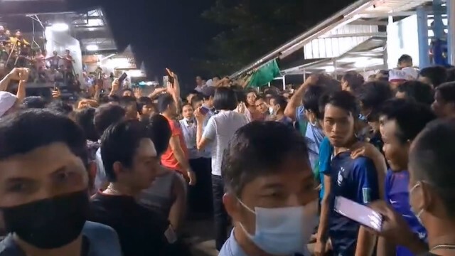 หวิดจลาจลเมียนมาร์นับพันรวมตัวประท้วง