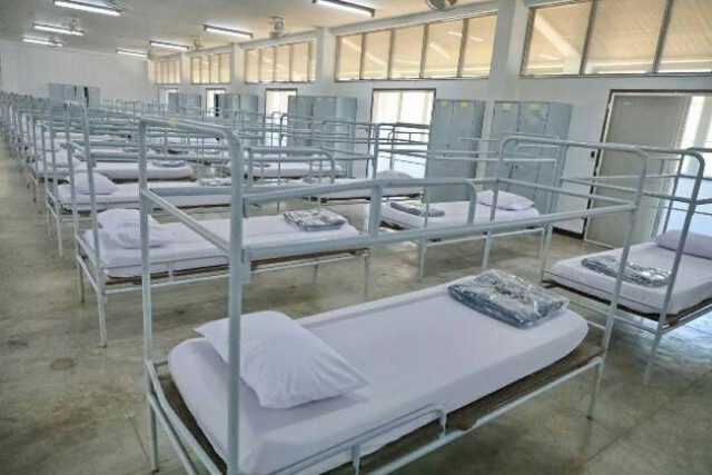 นายกฯ สั่ง กองทัพ ตั้งโรงพยาบาลสนามกว่า 3,000 เตียง รองรับสถานการณ์โควิด-19 ระบาดต่อเนื่อง