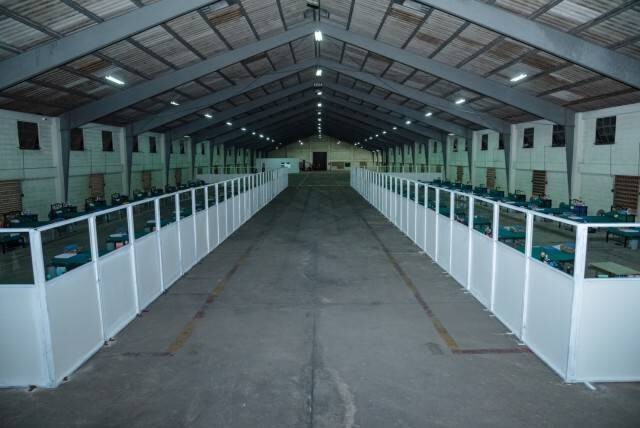 นายกฯ สั่ง กองทัพ ตั้งโรงพยาบาลสนามกว่า 3,000 เตียง รองรับสถานการณ์โควิด-19 ระบาดต่อเนื่อง