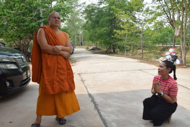 พบพระสงฆ์ติดโควิด ห้ามพระในพื้นที่ ต.ศรีบุญเรือง รับกิจนิมนต์