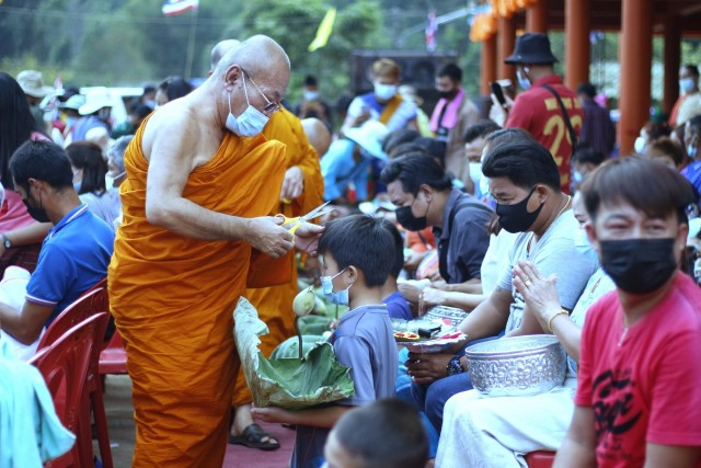 "ปอยส่างลอง"เริ่มแล้ว-สืบสานประเพณีไทใหญ่