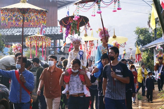 "ปอยส่างลอง"เริ่มแล้ว-สืบสานประเพณีไทใหญ่