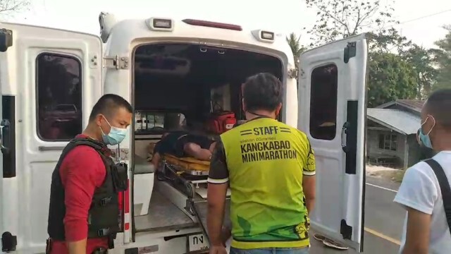 หนุ่มเมาขับรถประสบอุบัติเหตุหยิบปืนขู่ชาวบ้านขณะเข้าช่วยเหลือ