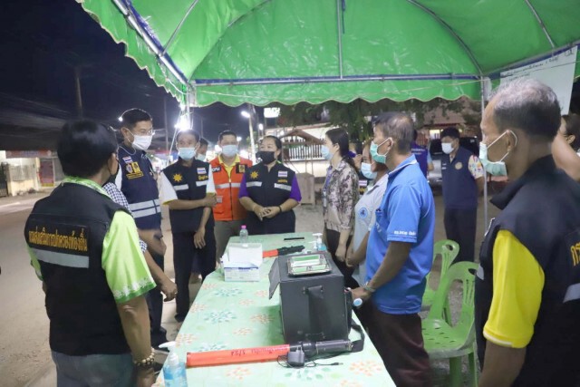 ผู้ว่าฯพิษณุโลกตรวจด่าน-คัดกรองเฝ้าระวังโควิด