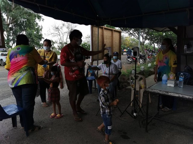 เขื่อนลำนางรองคัดกรองเข้มนักท่องเที่ยวห้ามลงเล่นน้ำ