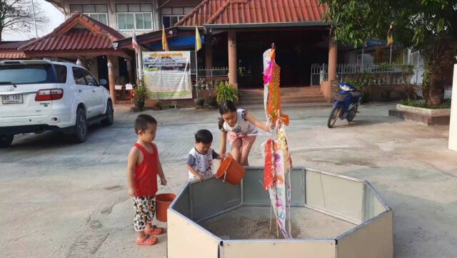 ทำบุญสงกรานต์พะเยาเงียบเหงา
