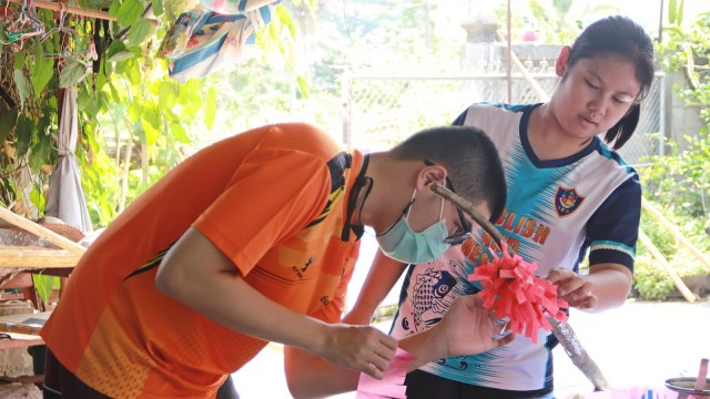 ถวาย"ไม้ค้ำสะหลี-ขนมจ๊อก"เชื่อชีวิตรุ่งเรือง