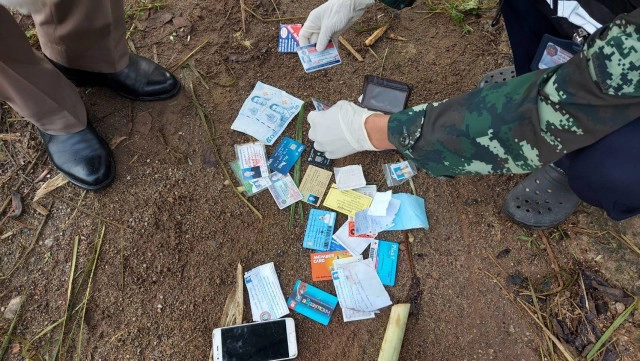 หนุ่มใหญ่ขรก.ซี8ให้อาหารช้างเจอสะบัดเหยียบซ้ำดับ