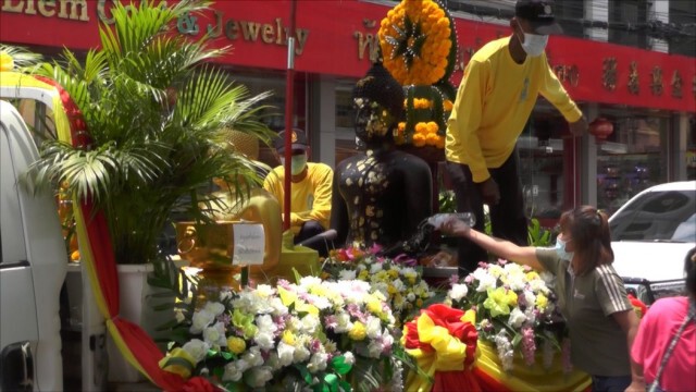 แห่องค์พระรอบเมืองพิจิตร-ลดแออัด