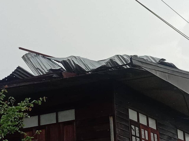 พายุฤดูร้อนเข้าอุบลฯ นาตาลอ่วมทั้ง 4 ตำบล