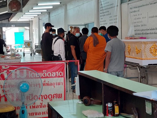 ญาติร่ำไห้รับศพข้าราชการซี 8 ถูกช้างเหยียบ