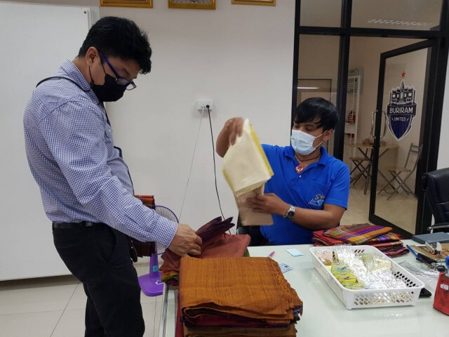 แห่ไถ่ถอนทรัพย์สินในโรงจำนำ