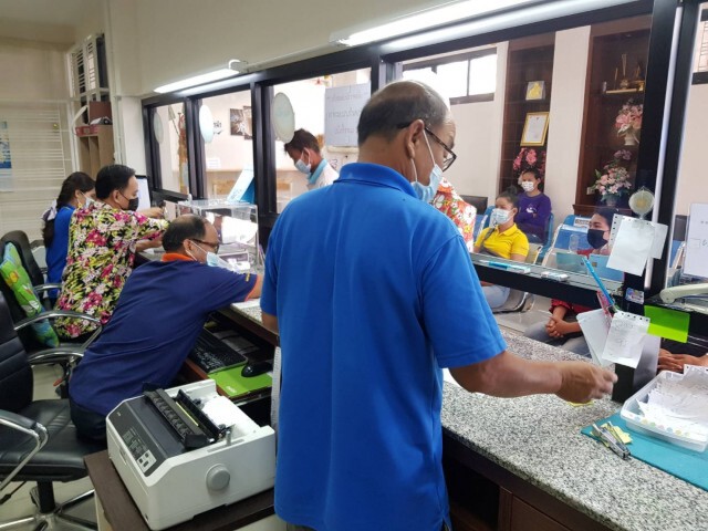 แห่ไถ่ถอนทรัพย์สินในโรงจำนำ