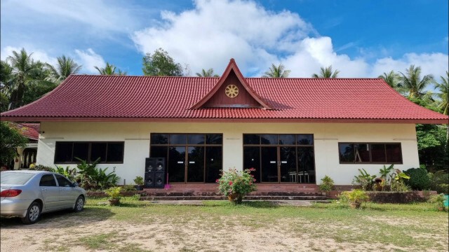 วัดเกาะพะงันเตรียมศาลาการเปรียญเป็นโรงพยาบาลสนาม