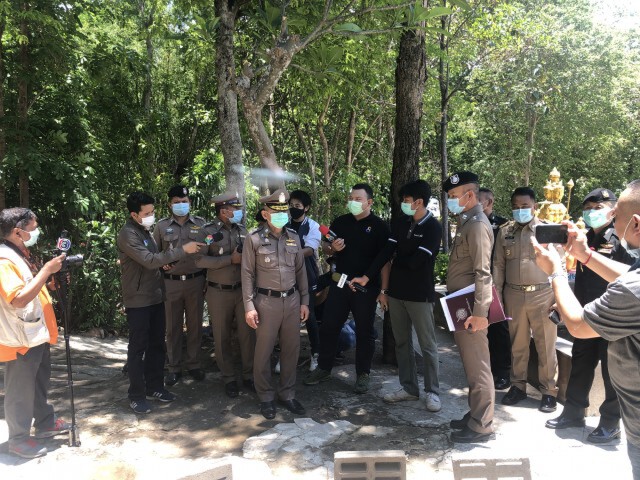 ตรวจสอบที่พักสงฆ์ภูหินกองพระธัมกรตัดศีรษะตัวเอง