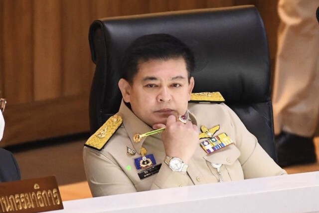 "สิระ"ไม่ไว้หน้า จ่อเรียกสอบ 2 รัฐมนตรีติดโควิดผับทองหล่อ ระบุ ไม่สนสัมพันธ์พรรคร่วม