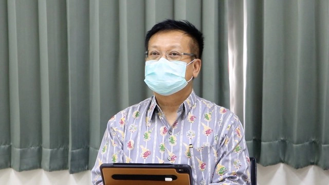 กลุ่มคนขอนแก่นบุก สสจ.ขอนแก่น ไม่พอใจปล่อยคนติดเชื้อเพิ่ม