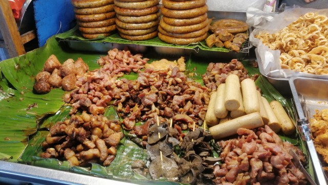 ตลาดสดเชียงใหม่ร้างปิดแผงหนีโควิด