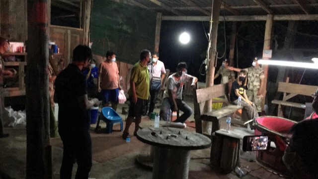 ทลายบ่อนไก่ชน-รวบ21นักพนัน