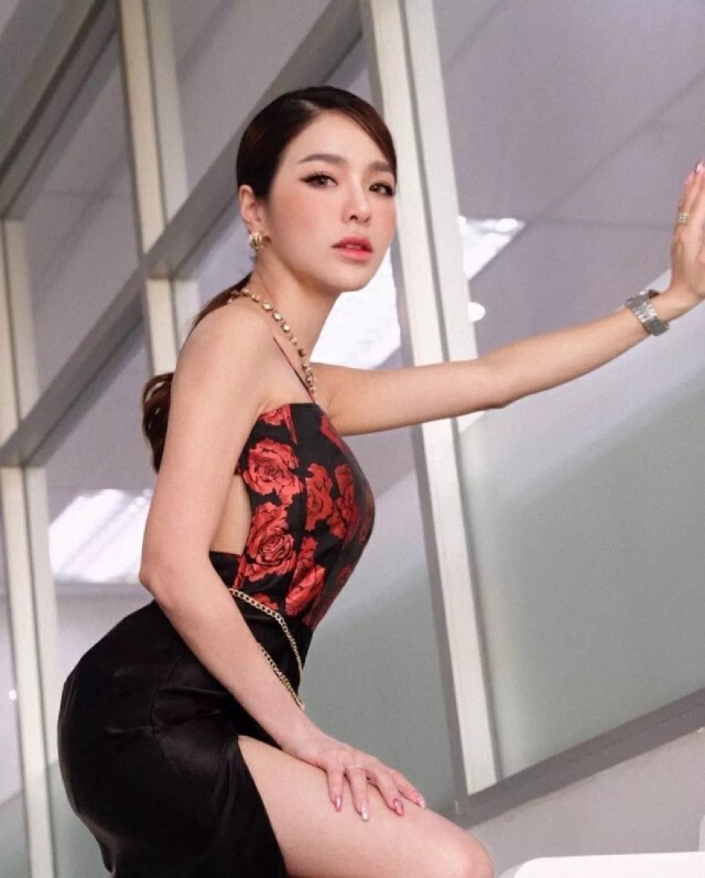 "แอร์ ภัณฑิลา" น้ำใจงาม!! อาสาช่วยผู้ป่วยโควิด ที่ยังไม่ได้รับการรักษา