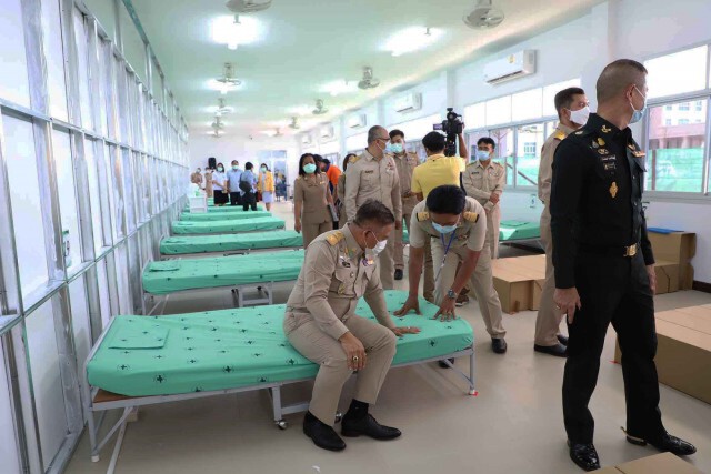 กาฬสินธ์ุเปิดรพ.สนาม ป่วยพุ่ง 55 ราย เร่งใช้ยาแรงไม่สวมหน้ากากปรับ 2 หมื่น
