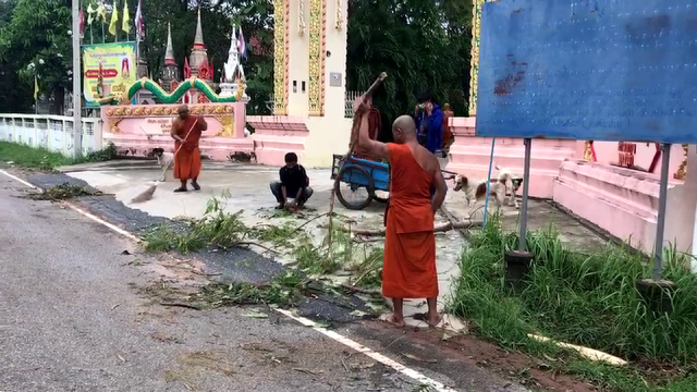 พายุถล่มบัวใหญ่ โรงเรียน-บ้านเรือนเสียหายยับเยิน