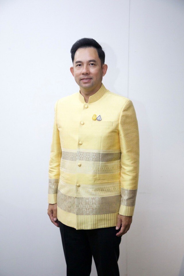 วธ.เดินหน้ารณรงค์ทุกจังหวัดใช้และสวมใส่ผ้าไทยในชีวิตประจำวัน