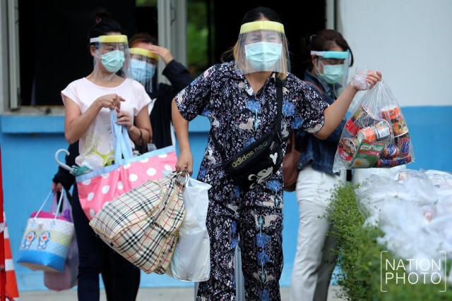 รพ.สนามฯสงขลาส่ง35คนกลับบ้านได้!!แต่ต้องกักตัว