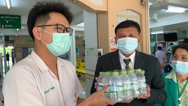 ธกส.ให้กำลังใจคุณหมอ-พยาบาล