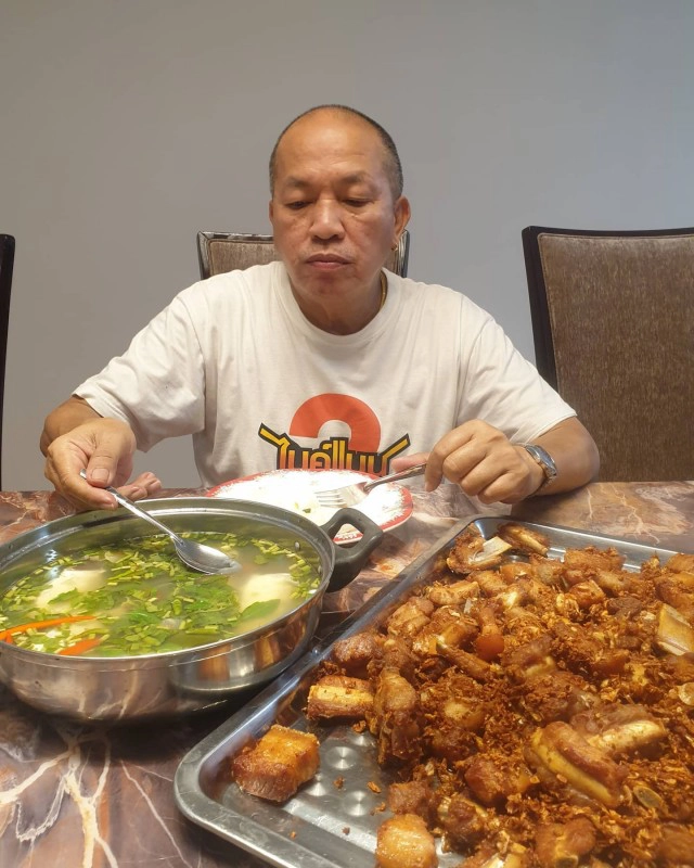 ด่วน!! "น้าค่อม ชวนชื่น" อาการโคม่า!! อวัยวะหลายอย่างล้มเหลว เสี่ยงหัวใจหยุดเต้น