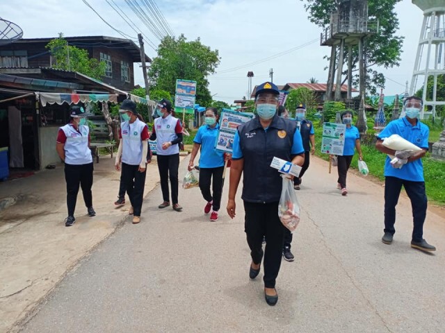 สี่ทหารเสือเคาะประตูบ้านแนะป้องกันโควิด พบผู้ป่วยเพิ่ม 6 รายสะสม 67 ราย